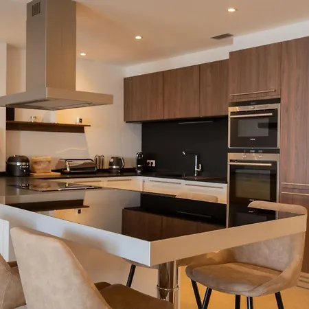 Agosta: Terrace With Sea View - Luxury Flat | By Airnest Appartement