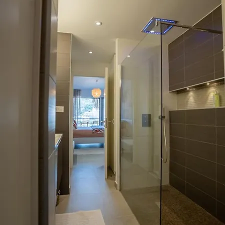 Agosta: Terrace With Sea View - Luxury Flat | By Airnest Lägenhet